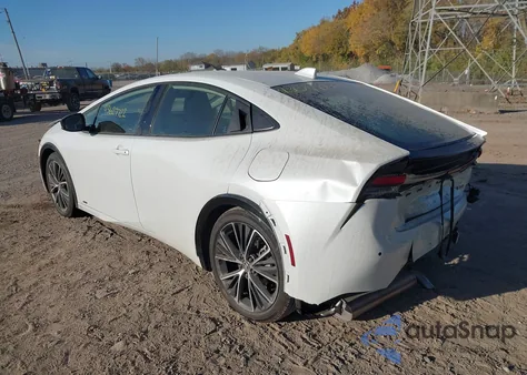 2023 Toyota Prius Xle Awd-E z USA, uszkodzony, nr VIN JTDADABU8P3004496